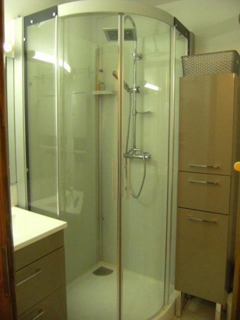 cabine-de-douche