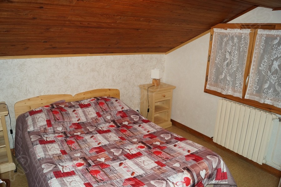 chambre-mansardee-73109 chambre-mansardee-73109