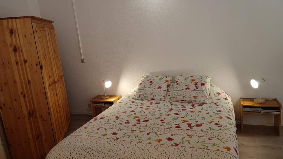 lit-mezzanine-face-306965 lit-mezzanine-face-306965