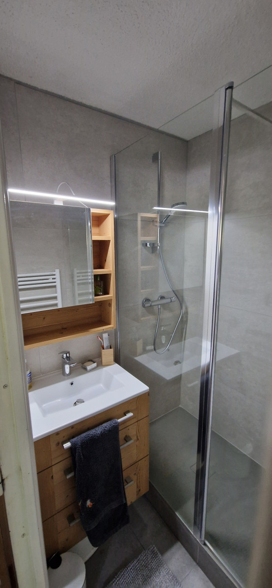 niang-13-salle-de-bain-812427 niang-13-salle-de-bain-812427