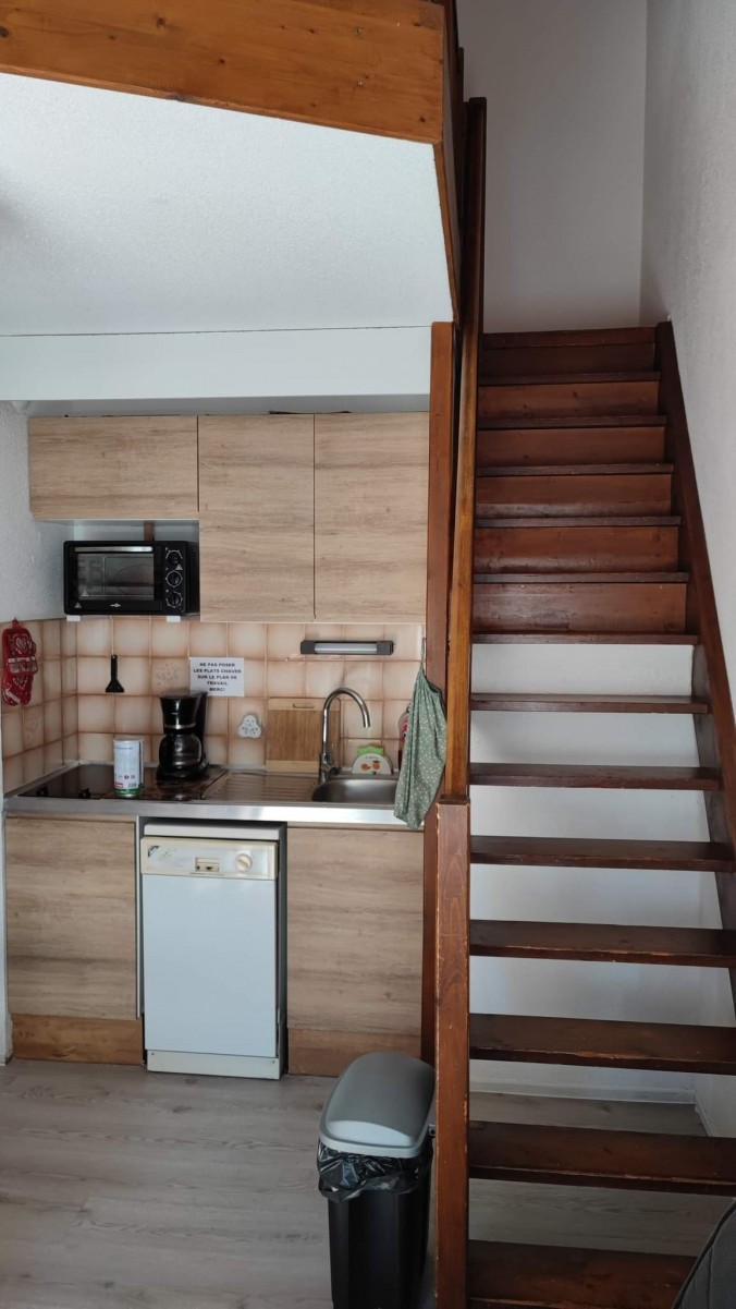vue-kitchenette-escalier-306972 vue-kitchenette-escalier-306972