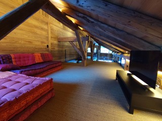 mezzanine-184243 mezzanine-184243