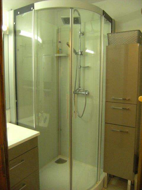 2014-10-14-cabine-de-douche-5-6210 2014-10-14-cabine-de-douche-5-6210