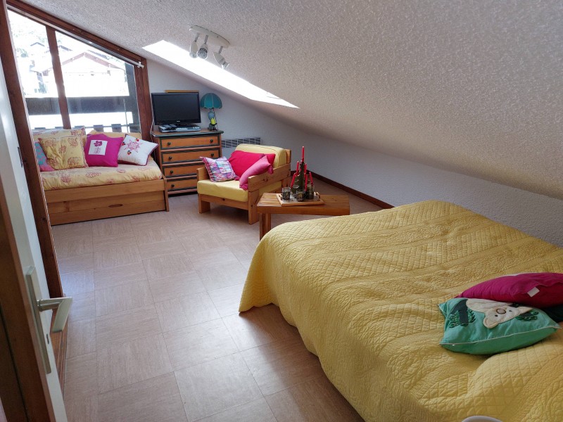 chambre-3-lit-double-294994 chambre-3-lit-double-294994
