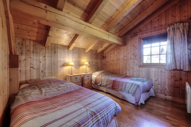 low-chambre-002-1-81454 low-chambre-002-1-81454